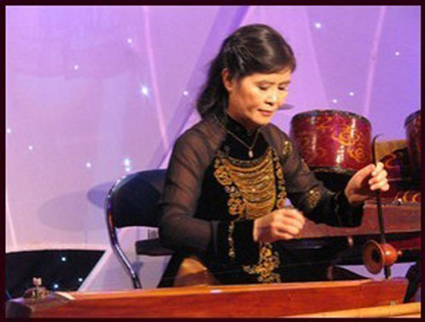 Me ruot Ho Hoai Anh va cuoc song kin tieng tuoi xe chieu