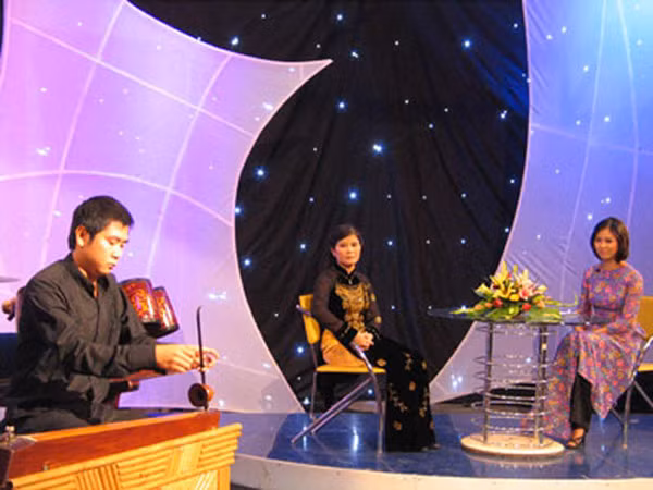 Me ruot Ho Hoai Anh va cuoc song kin tieng tuoi xe chieu-Hinh-3