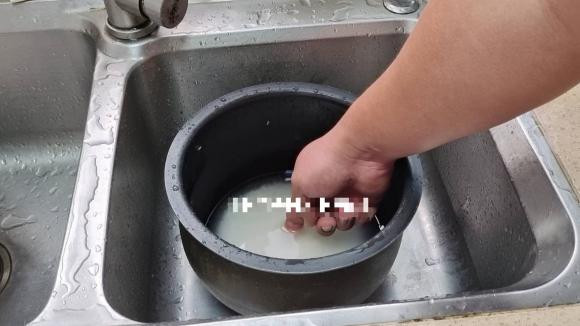 Gao phai vo bao nhieu lan moi nau duoc?-Hinh-5