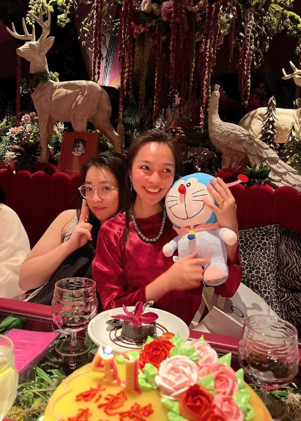 ụ thể, con gái Hiền Thục đã quyết tâm giảm 25kg trong vòng 8 tháng.