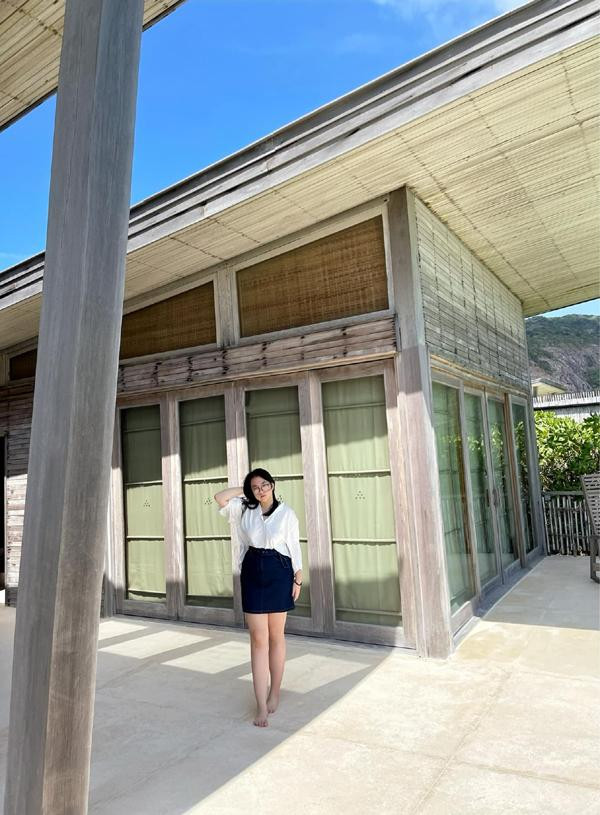 ù đã ở tuổi thanh niên nhưng con gái Hiền Thục thường xuyên để mặt mộc. Gia Bảo không makeup để làn da được tự nhiên, trong trẻo.