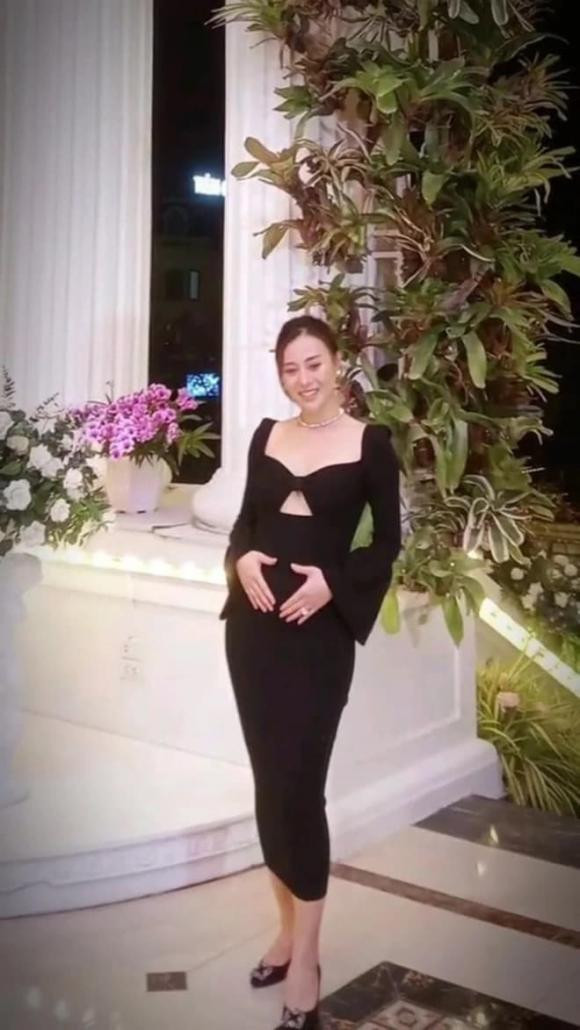 Phuong Oanh - Shark Binh lot ong kinh 