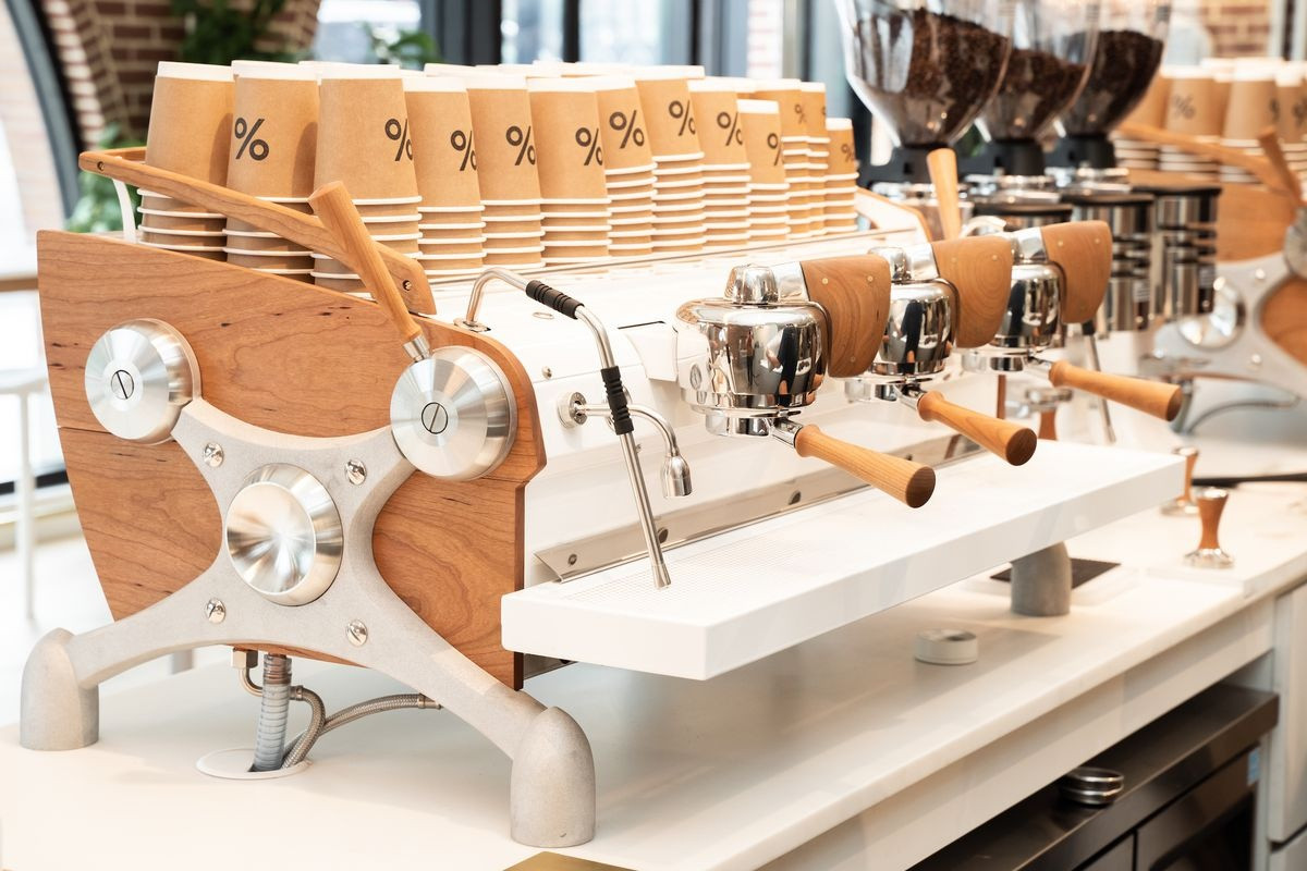 Ly ca phe gia 100.000 dong khong con xa la-Hinh-3