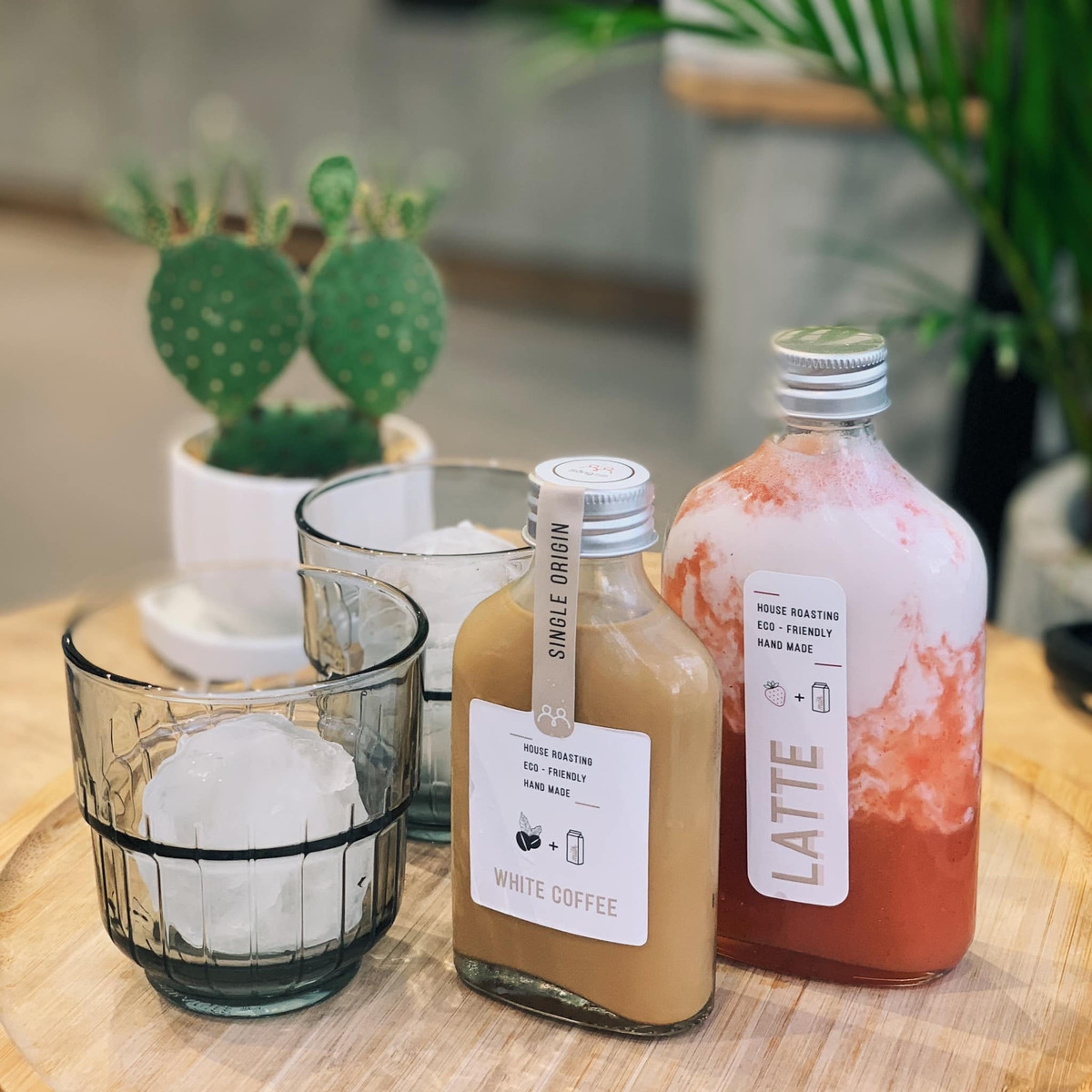 Ly ca phe gia 100.000 dong khong con xa la