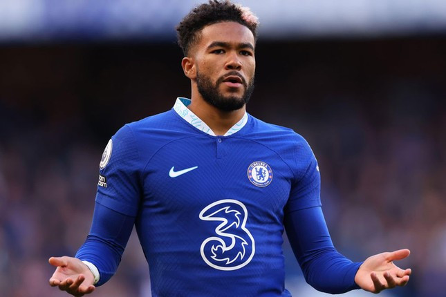 Top 10 hau ve phai hay nhat the gioi-Hinh-2