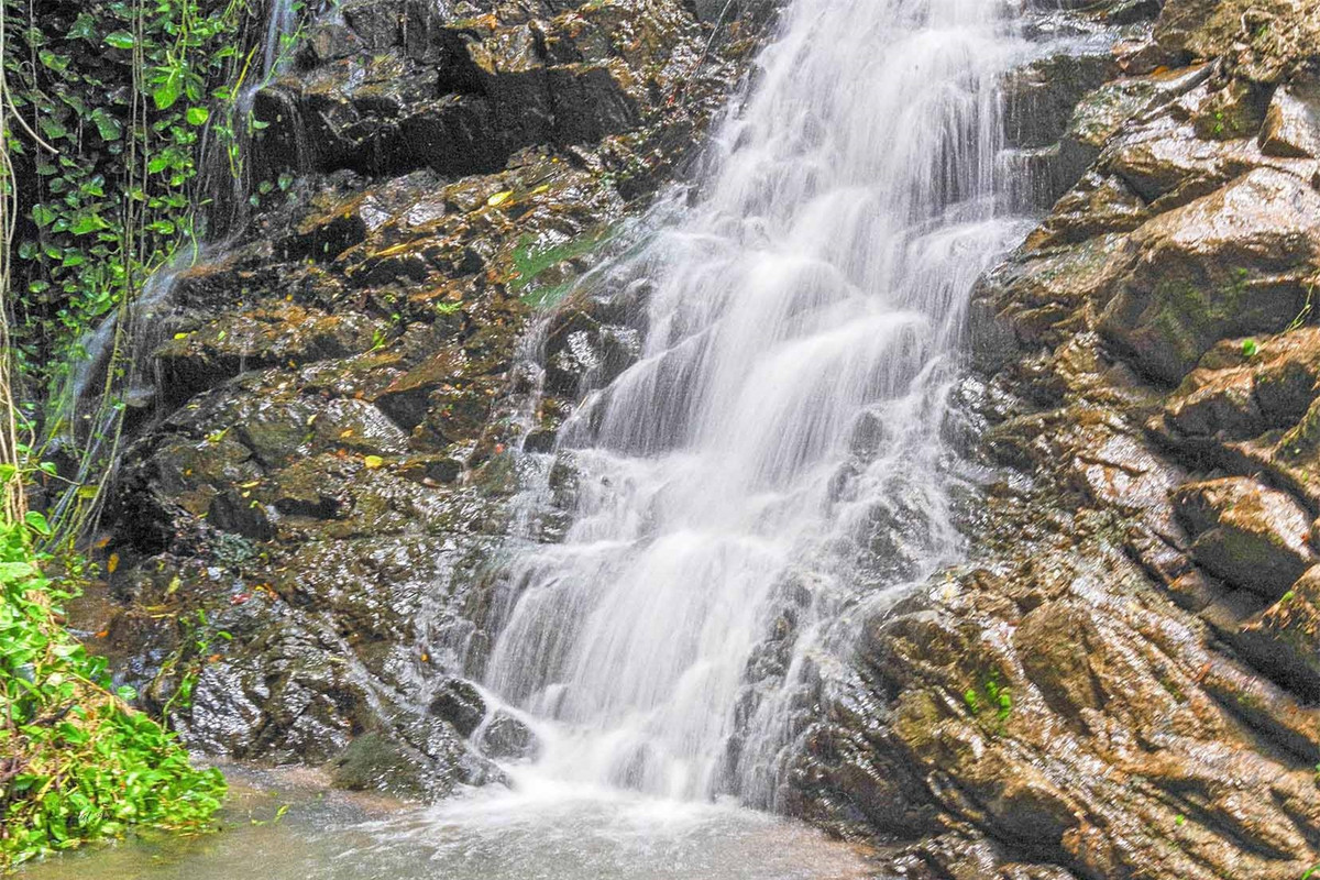 Đây cũng là điểm dừng chân lý tưởng để ngắm cảnh, cảm nhận không khí trong lành và chụp những bức ảnh đẹp. Ảnh: Dương Việt Anh