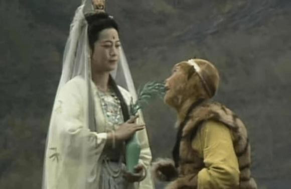 Tại sao Tôn Ngộ Không không trả 3 cọng lông cho Quan Âm Bồ Tát? - Hình 4 Tai sao Ton Ngo Khong khong tra 3 cong long cho Quan Am Bo Tat?-Hinh-4