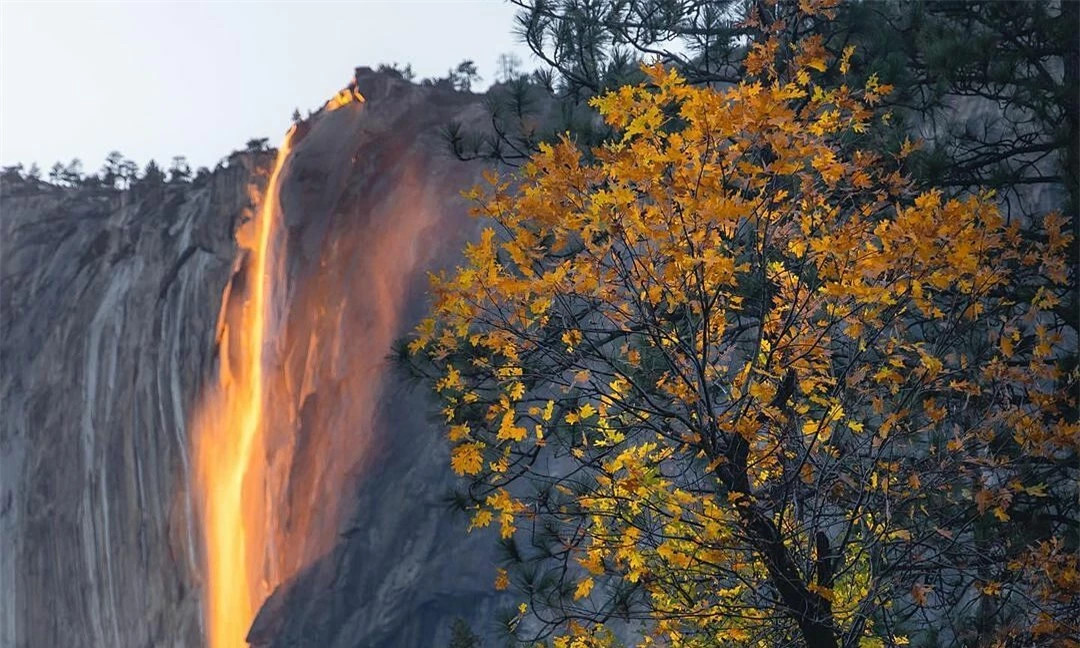 4 canh quan thien nhien ky la the gioi: Thac nuoc do nhu lua