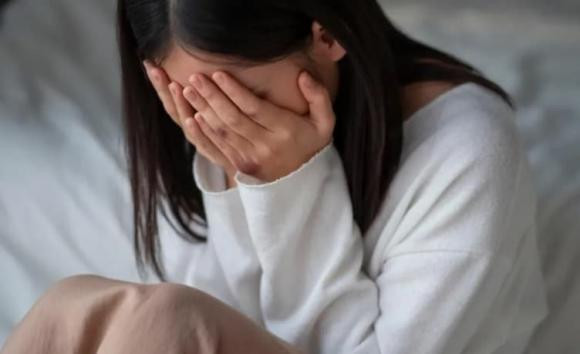 Cuoc dien thoai khien toi duoi vo ra khoi nha ngay dem tan hon