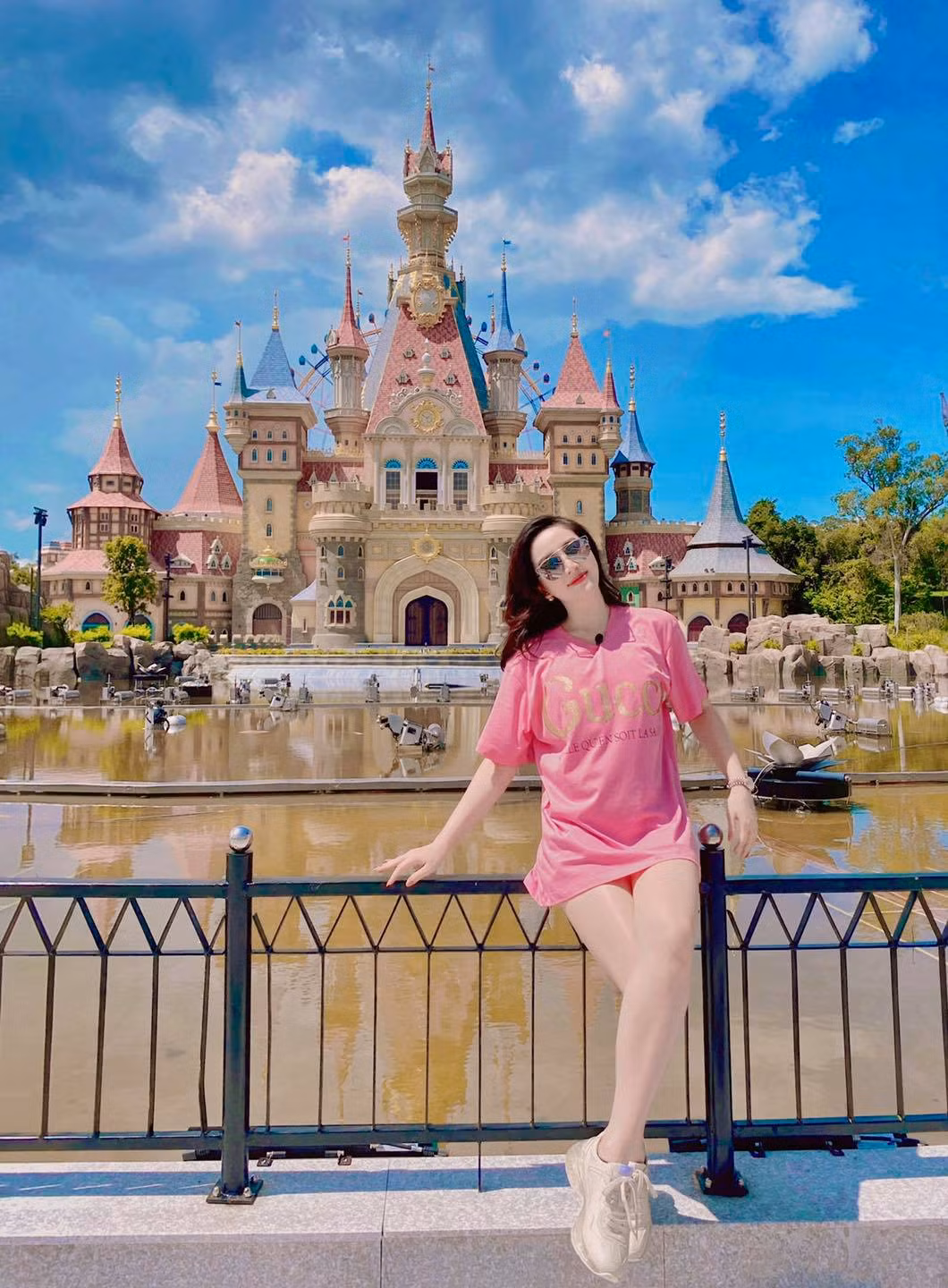 Tram Anh, Midu moi nguoi mot ve khi dien mot giau quan-Hinh-10