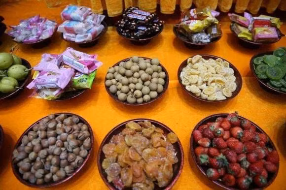 Khi cung trai cay truoc Phat, hay ghi nho nam chu-Hinh-9