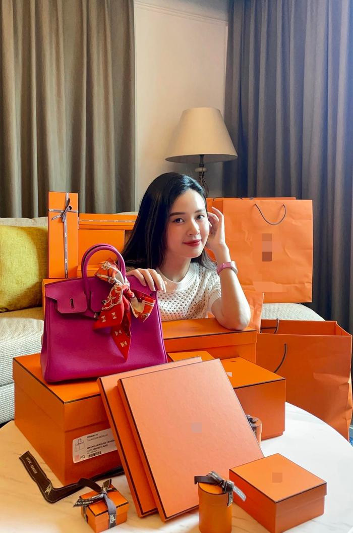 Midu khoe loat do hieu dat do day sang chanh