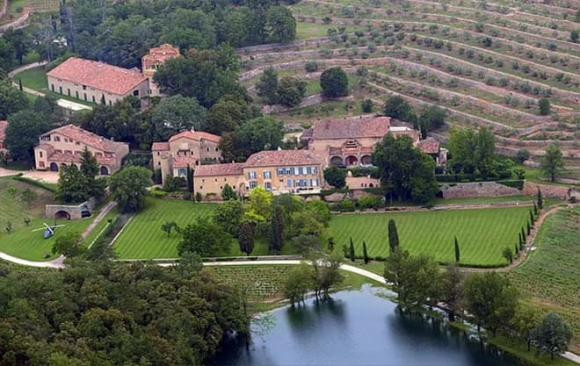 Brad Pitt va Angelina Jolie giai quyet xong tranh chap ve vuon nho