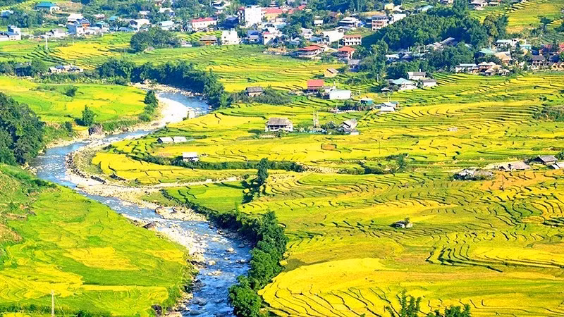 Nhon nhip thi truong tour du lich dip nghi le Quoc khanh 2/9