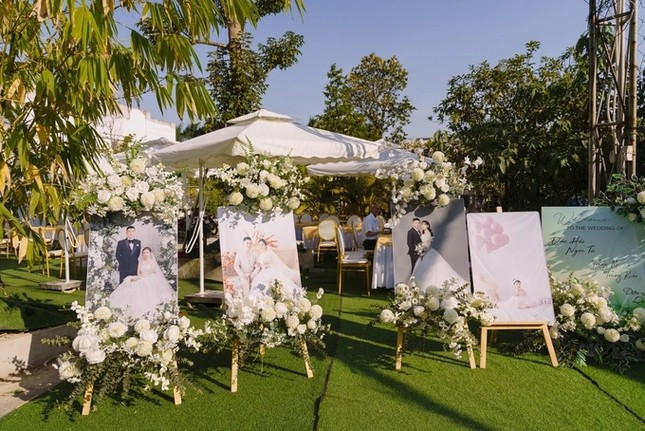 Ba anh chi em chi tien ty to chuc dam cuoi chung mot ngay-Hinh-4