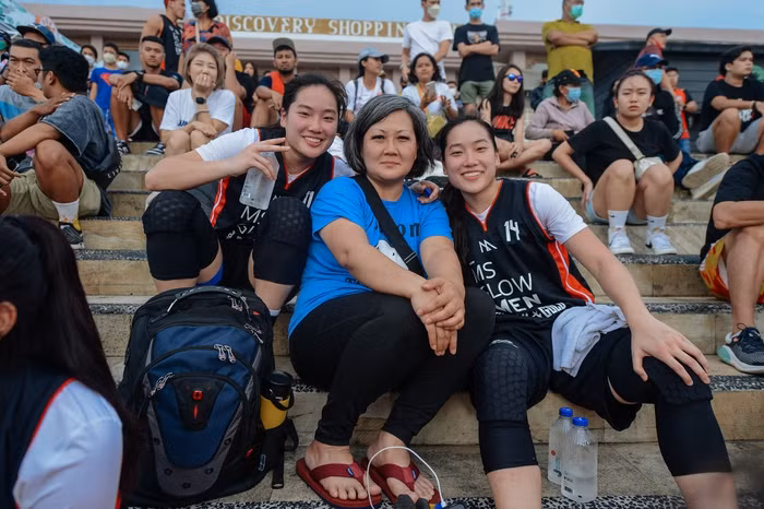 Chân dung “người hùng thầm lặng” đứng sau thành công của Trương Twins - Hình 3 Chan dung “nguoi hung tham lang” dung sau thanh cong cua Truong Twins-Hinh-3