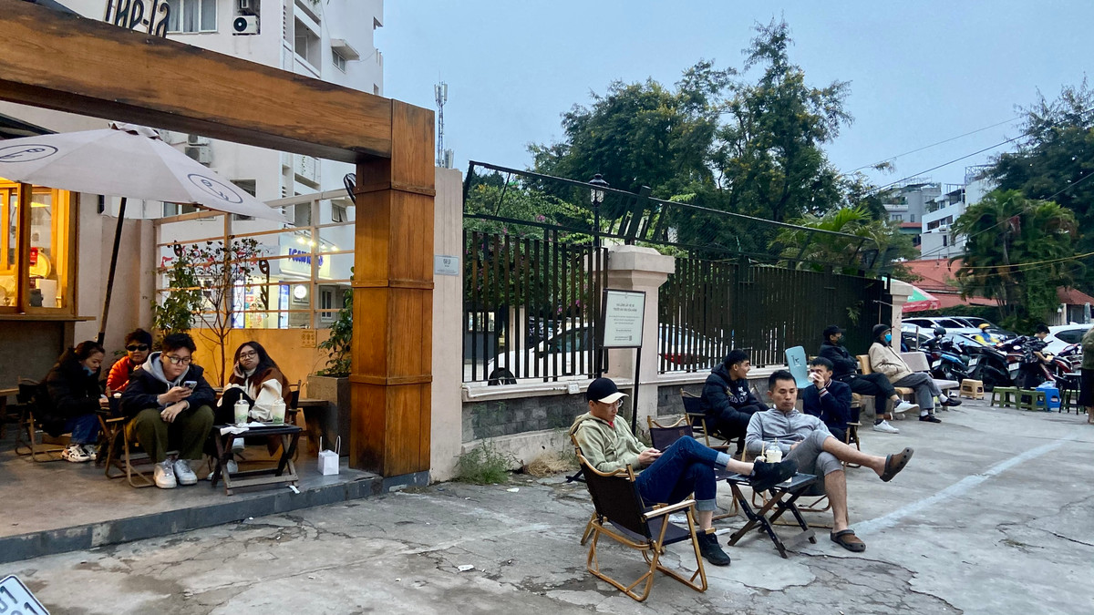 Cafe Ha Noi “that thu” ngay cuoi tuan lanh gia-Hinh-3