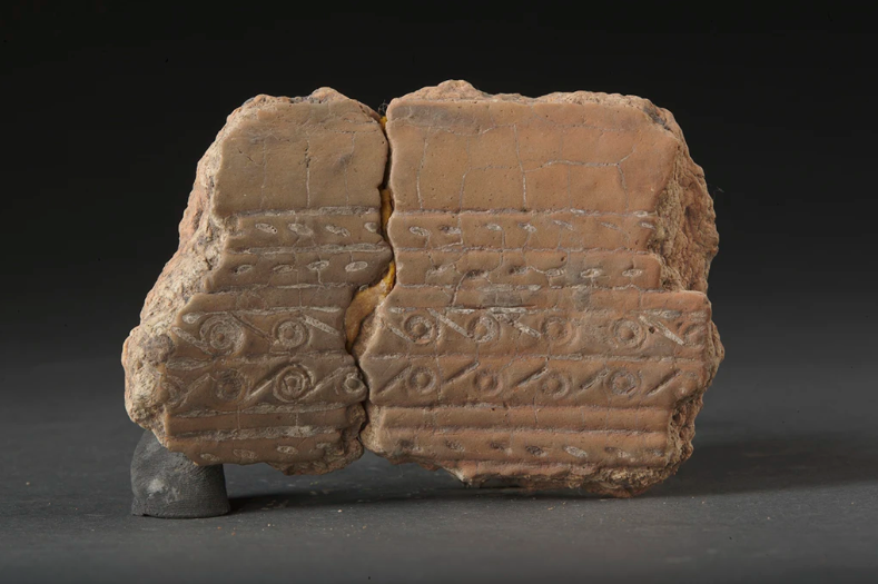 Phuc dung trong Dong Son tu nghin manh ghep o thanh co