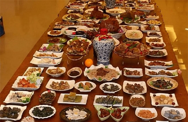 Hơn 3.000 cụ già lần lượt qua đời sau khi dự "Thiên tẩu yến" - Hình 2 Hon 3.000 cu gia lan luot qua doi sau khi du