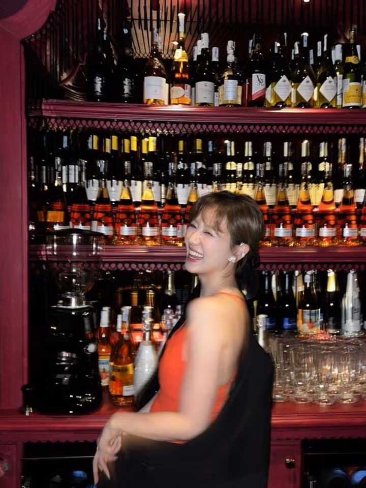 Hari Won ven ao khoe eo, lam ro nghi ngo bau bi-Hinh-2