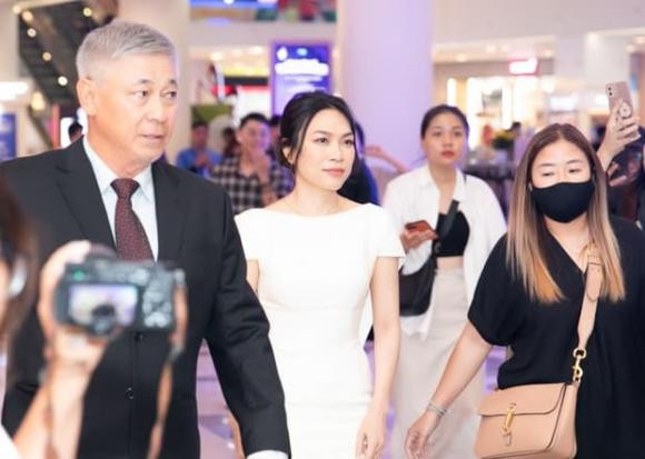 My Tam xui Mai Tai Phen lay vo Da Nang, dang trai phan ung sao?