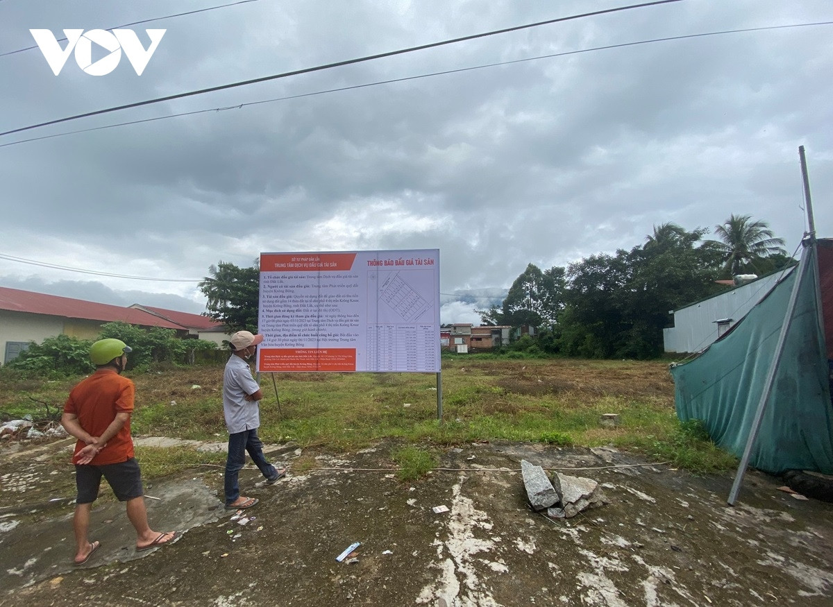 Dau gia quyen su dung dat cong tai Dak Lak “e am”