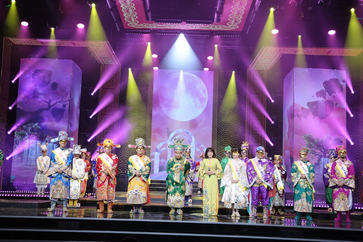 "Tôi có cảm giác Xuân Bắc đang tát vào mặt khán giả xem Táo quân..." "Tôi có cảm giác Xuân Bắc đang tát vào mặt khán giả xem Táo quân..." ảnh 1