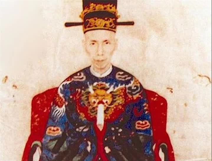 3 người Việt Nam đầu tiên được chụp ảnh chân dung - Hình 5 3 nguoi Viet Nam dau tien duoc chup anh chan dung-Hinh-5