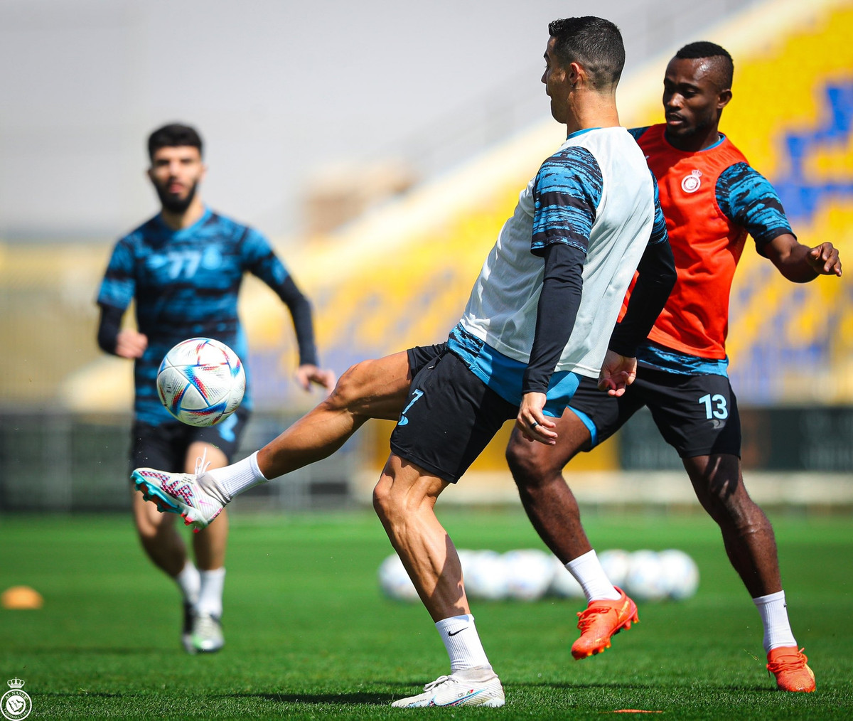 Hôm 11/2, HLV Rudi Garcia chia sẻ: "Ronaldo đang có phong độ và sự hòa hợp ở mức độ cao nhất với đồng đội ở Al Nassr. Các cầu thủ sẽ ngày càng hiểu rõ hơn về Ronaldo".