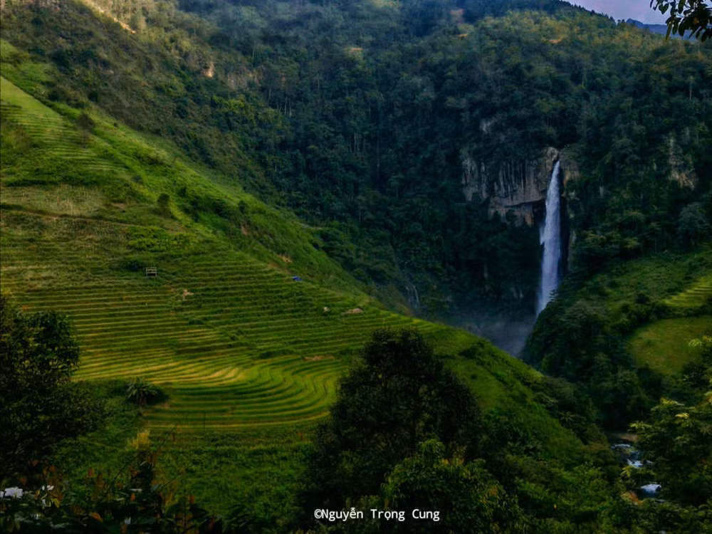 Phat hien thac nuoc duoc menh danh la “de nhat thac” Tay Bac