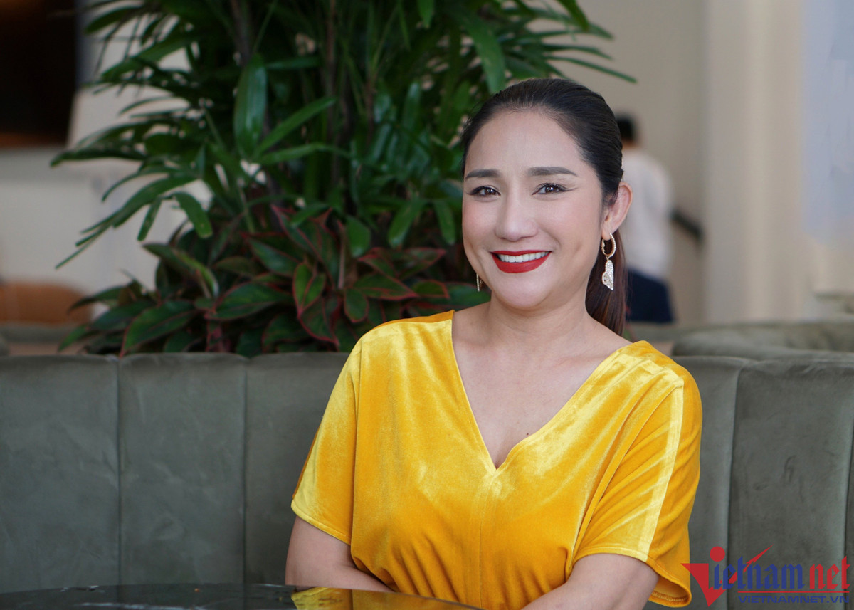 Dien vien Cat Tuong: Tinh cach tao ra thi phi, cho tinh yeu tuoi 45