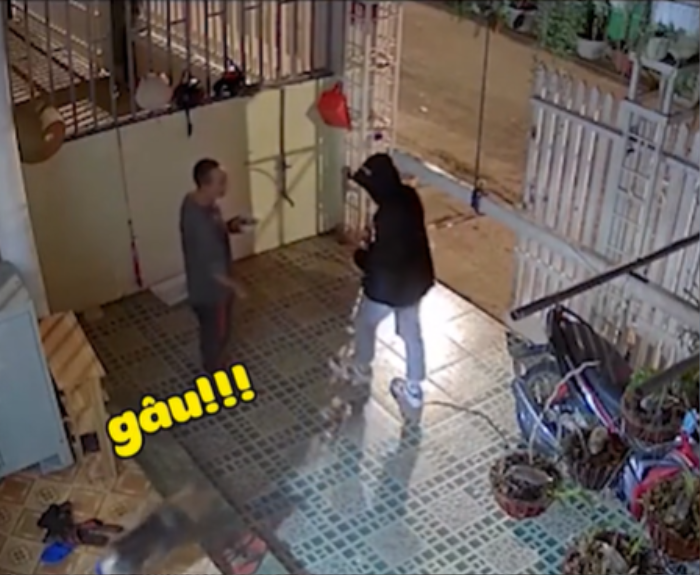 Đi Nhật 3 năm bí mật trở về, thanh niên vào nhầm nhà hàng xóm - Hình 3 Di Nhat 3 nam bi mat tro ve, thanh nien vao nham nha hang xom-Hinh-3