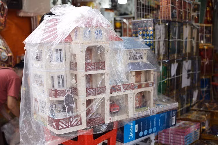 Biet thu, xe hoi ban day pho Hang Ma voi gia tu 200 nghin-Hinh-5