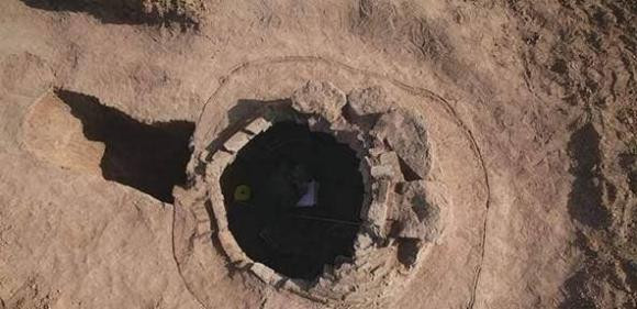 Cong nhan vo tinh lam roi mui khoan thep, pha duoc ngoi mo co-Hinh-2