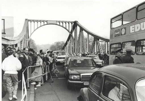 Glienicke - Cay cau diep vien co vai tro gi trong Chien tranh Lanh?-Hinh-5