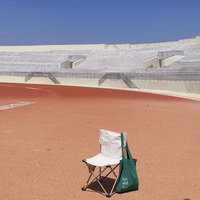 Toa do check-in moi tai Da Lat: Canh sac trong treo-Hinh-3