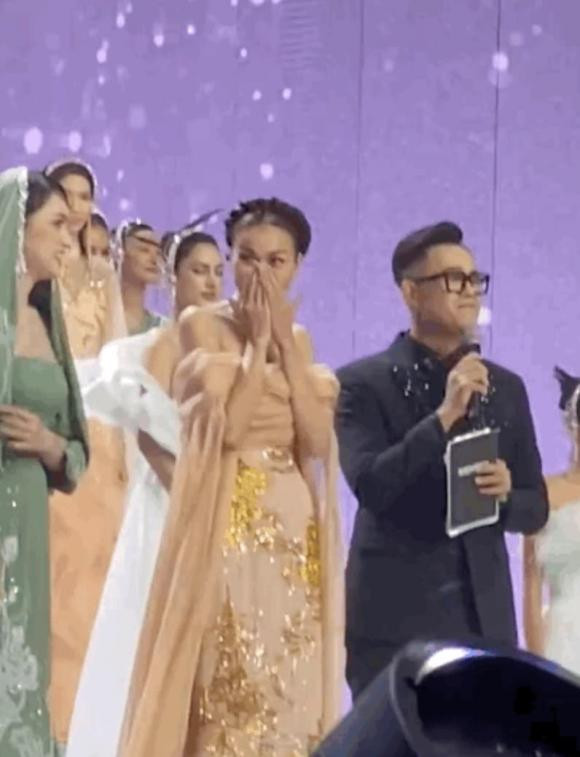 Thanh Hang lan dau noi ve dam cuoi voi hon phu nhac truong-Hinh-3