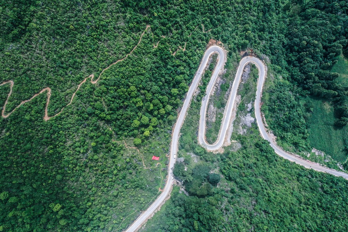 Trải nghiệm 14 tầng đèo lên 'cổng trời Bảo Lạc' - Hình 2 Trai nghiem 14 tang deo len 'cong troi Bao Lac'-Hinh-2