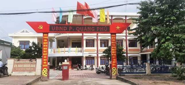 Thanh Hoa: Nhieu can bo gui phieu xin loi nguoi dan vi cham tra ho so