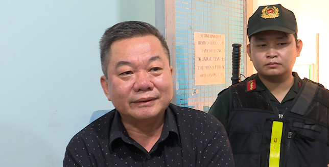 TP HCM: Giam doc trung tam dao tao lai xe dua 1 ti dong cho 2 chuyen vien thue