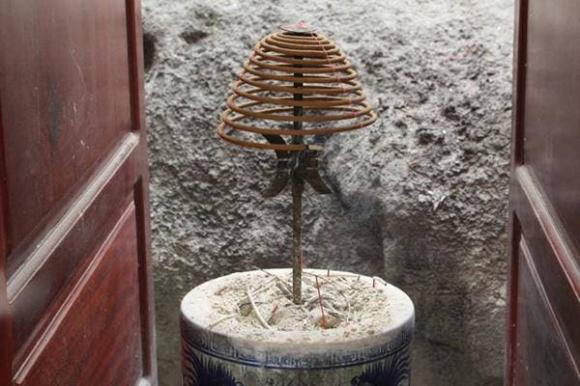 Tien giay, vang ma co nen dat lau tren ban tho de cau tai loc?-Hinh-4