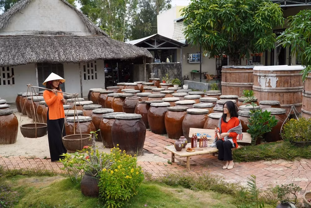 Phat hien lang chai gan Hoi An, co le cung to nghe 1 nam 1 lan-Hinh-6