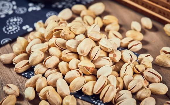 Khi mua hat de cuoi, chon “vo vang” hay “vo trang”?-Hinh-2