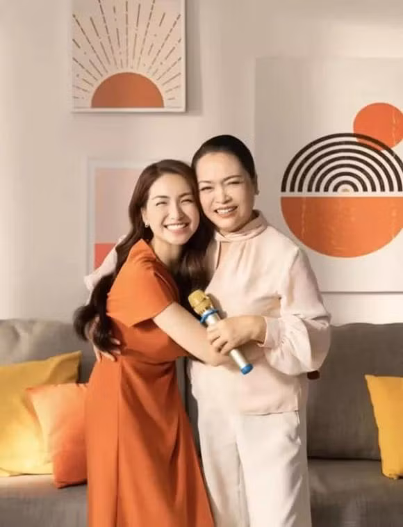 Me ruot Hoa Minzy: Tao tan vi con, ve gia song trong nhung lua-Hinh-2