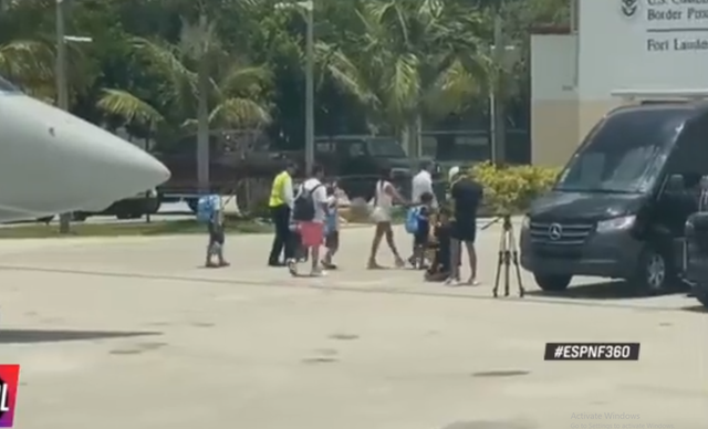 Messi đã đến Mỹ để chốt hợp đồng cùng Inter Miami Messi da den My de chot hop dong cung Inter Miami