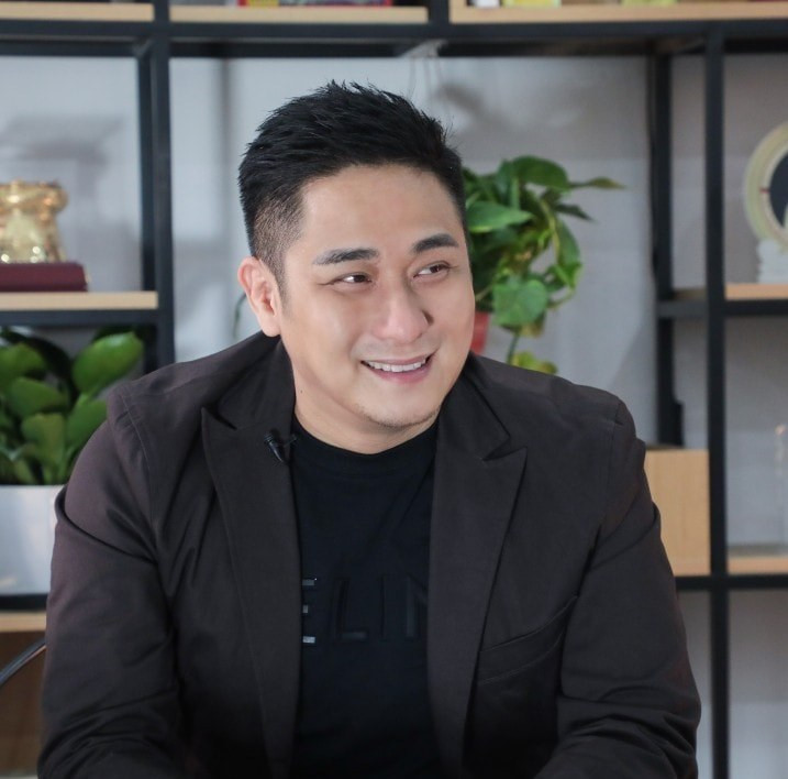 "Nam thần" nào màn ảnh Việt thay đổi ngoại hình khó nhận ra nhất? - Hình 8 "Nam thần" nào màn ảnh Việt thay đổi ngoại hình khó nhận ra nhất? ảnh 8