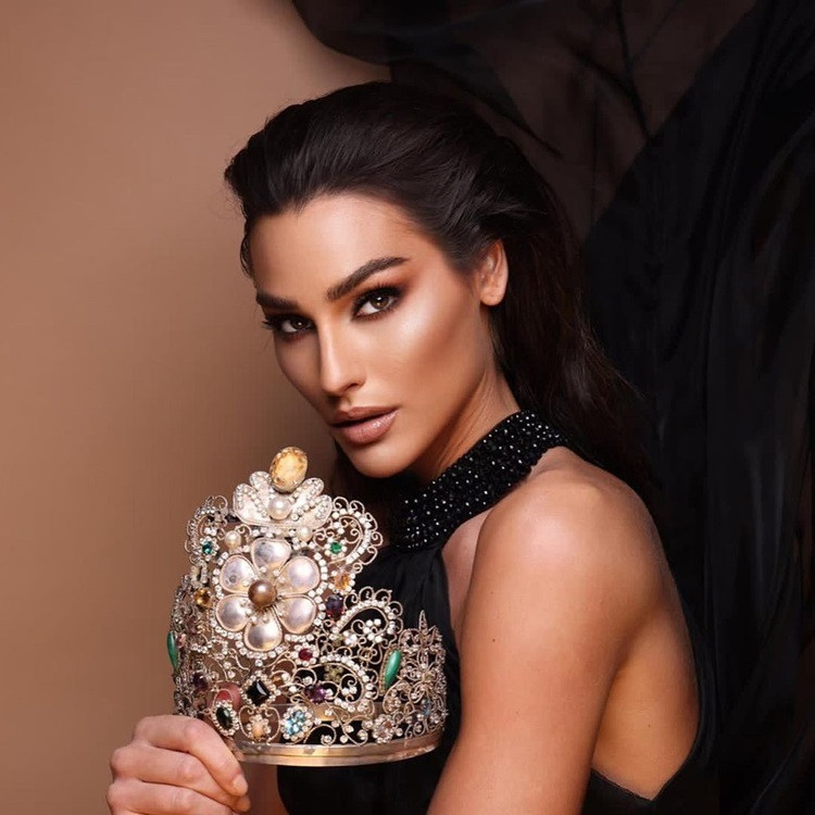 Theo Missosology, Lindsey là Hoa hậu Trái đất đầu tiên giành chiến thắng ở giải thưởng này.