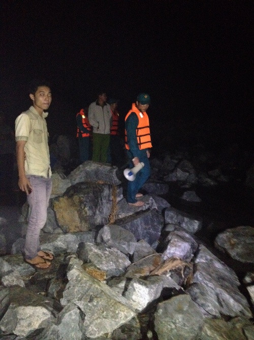 Sở cảnh sát PCCC và cứu hộ, cứu nạn tỉnh Bình Dương cũng đã được chi viện đến hiện trường tham gia cứu nạn.