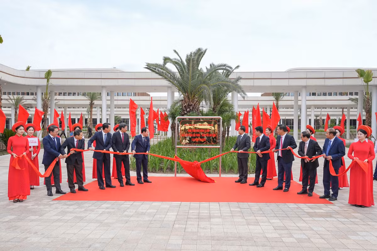 Hai Phong gan bien Trung tam Chinh tri - Hanh chinh thanh pho