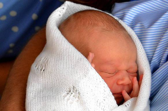 Judith Rowbotham, một nhà nghiên cứu lịch sử xã hội tại Đại học Nottingham Trent cho biết trọng lượng của hoàng tử lần này “thật đáng nể”. Điều này cho thấy bố mẹ của hoàng tử là những người rất khỏe mạnh.